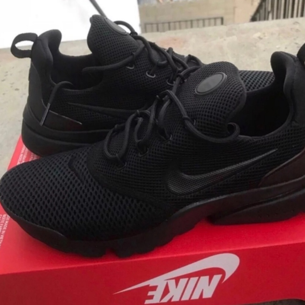 Nike Presto Fly WOMEN SIZE 8.5 IN YOUTH SIZE - Picture 8 of 8